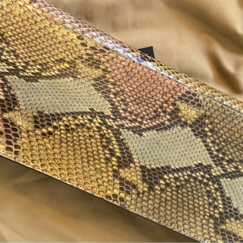 NWT RARE Perrin Snakeskin clutch